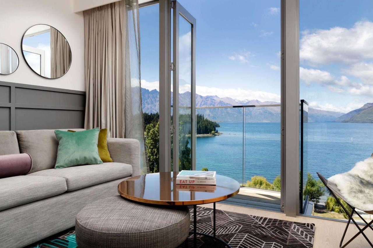 Qt Queenstown Exterior photo The Terrace Suite