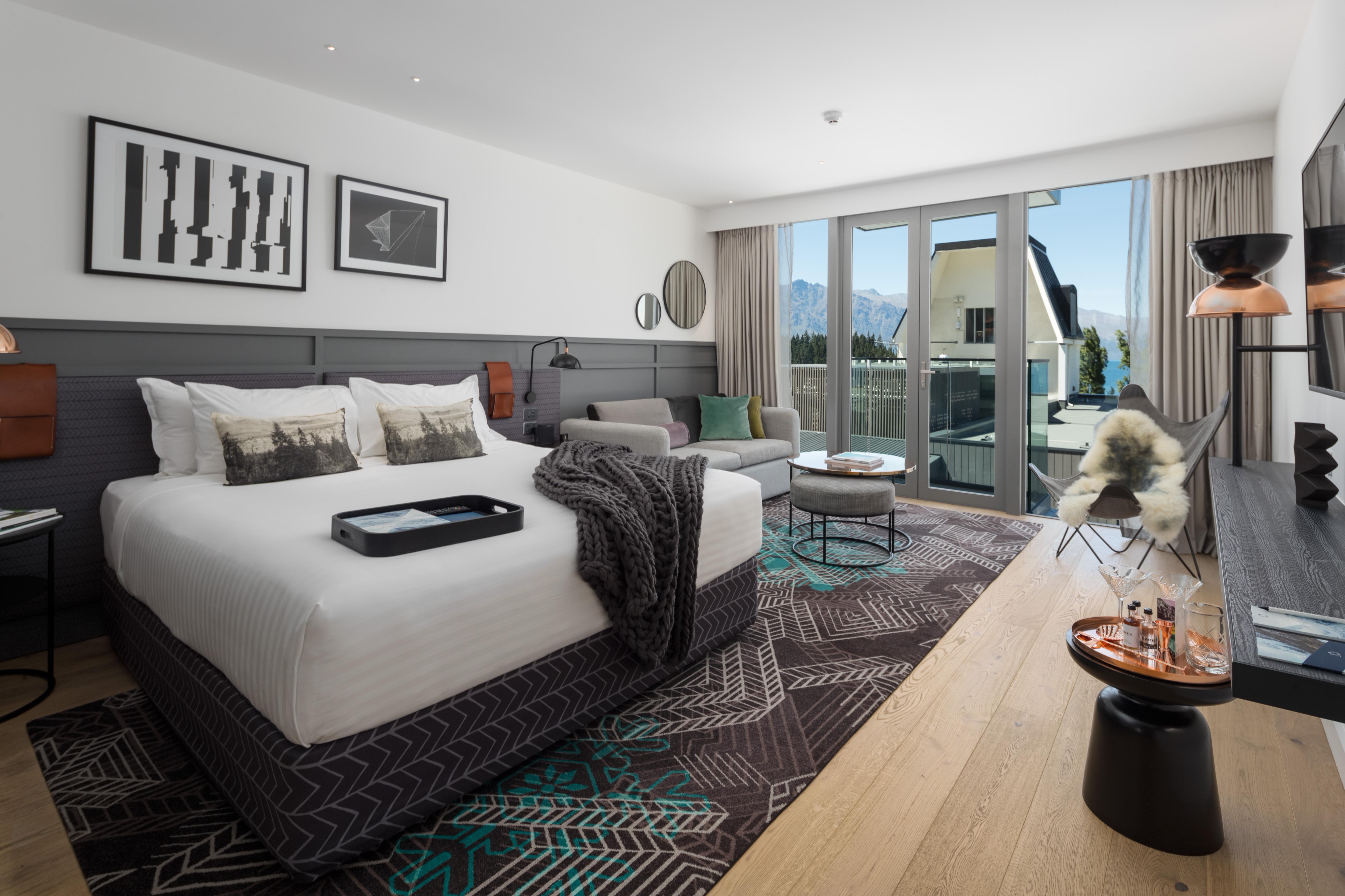 Qt Queenstown Exterior photo Deluxe Room