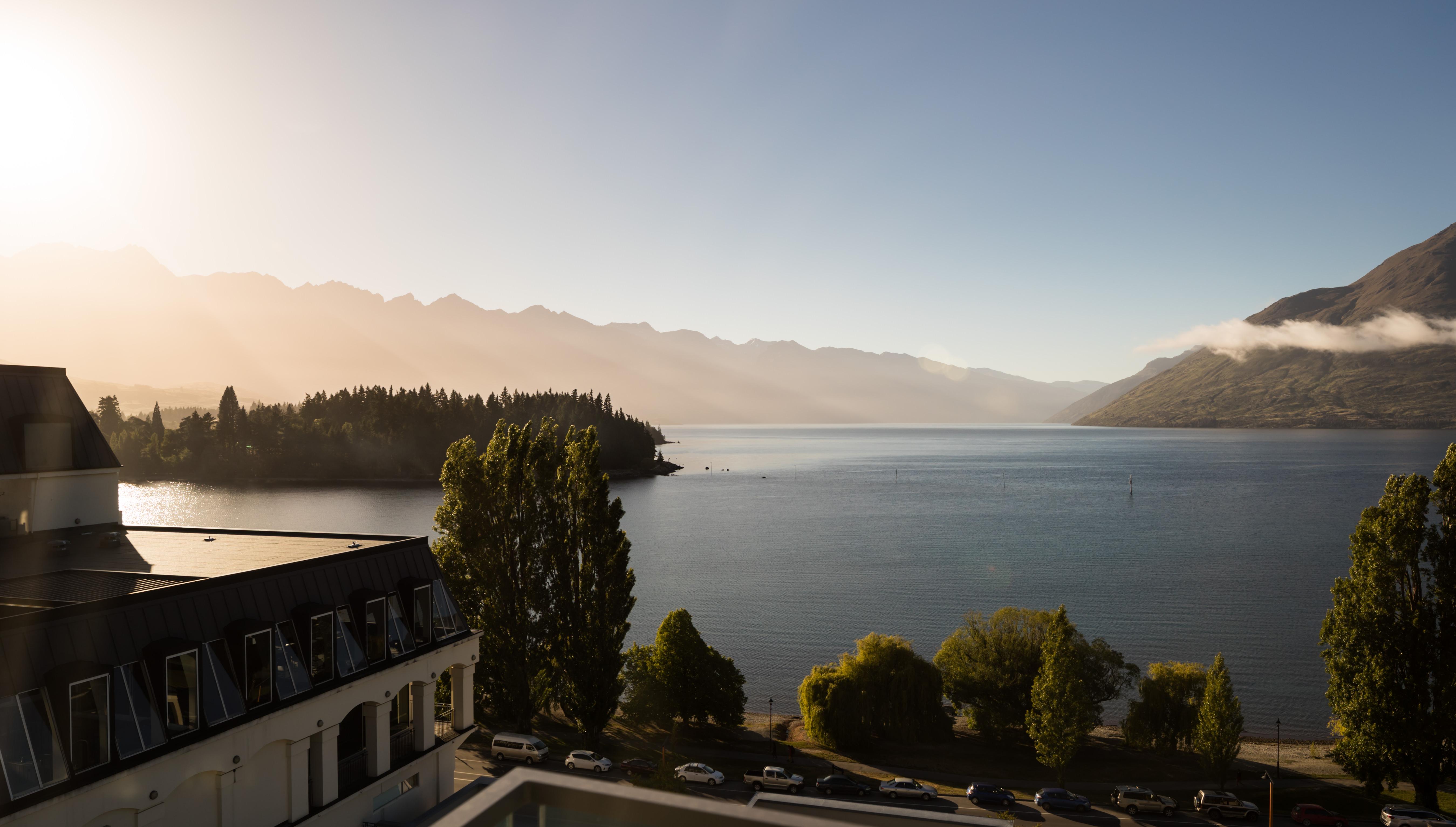 Qt Queenstown Exterior photo View of Lake Wakatipu from Queenstown